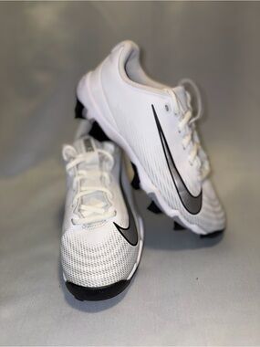 Nike Vapor Shark 3 Football Cleats boy size 3